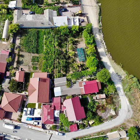 Pensiunea Cosmin بيت ضيافة 3*