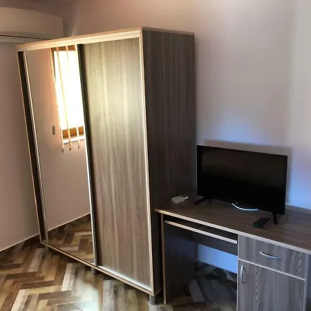 بيت ضيافة Pensiunea Cosmin